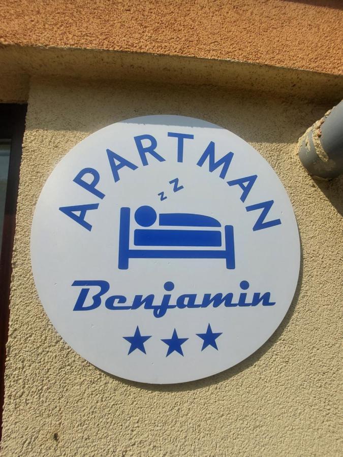 Apartamento Apartman Benjamin Tuzla Exterior foto